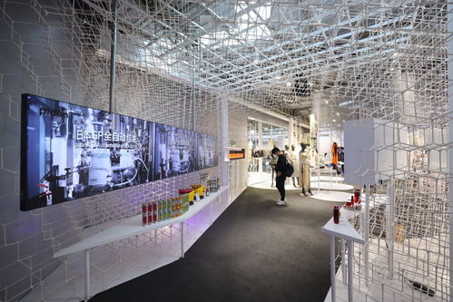 進博直擊⑥ 百年字號與年度新品閃耀上海館，共譜網絡文化新篇章